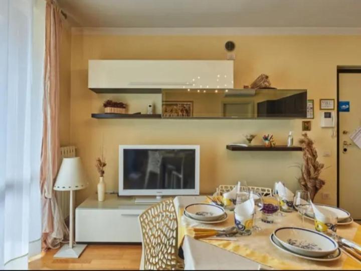 Residence Orchidea Сірміоне Екстер'єр фото